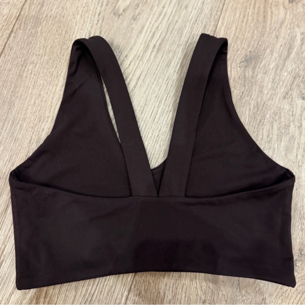 437 Women's Black Sports Bra - Picture 3 of 4